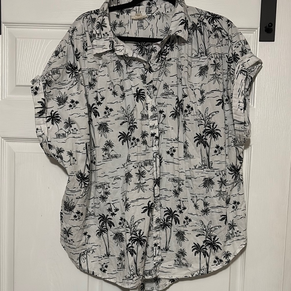 women's Black and White Tropical Print Shirt